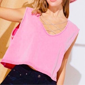Chic Pink Sleeveless Crop Top